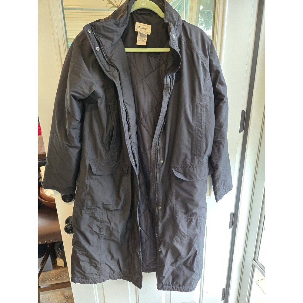 vintage L.L. Bean black mid-length commuter coat quilted interior Women's Large.